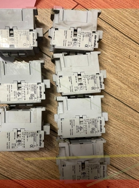 询价!ALLEN BRADLEY 700-CF220D 新品 RE