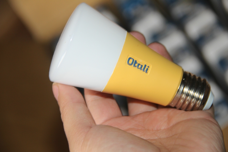 蓝宝石灯,2W白光黄光灯泡