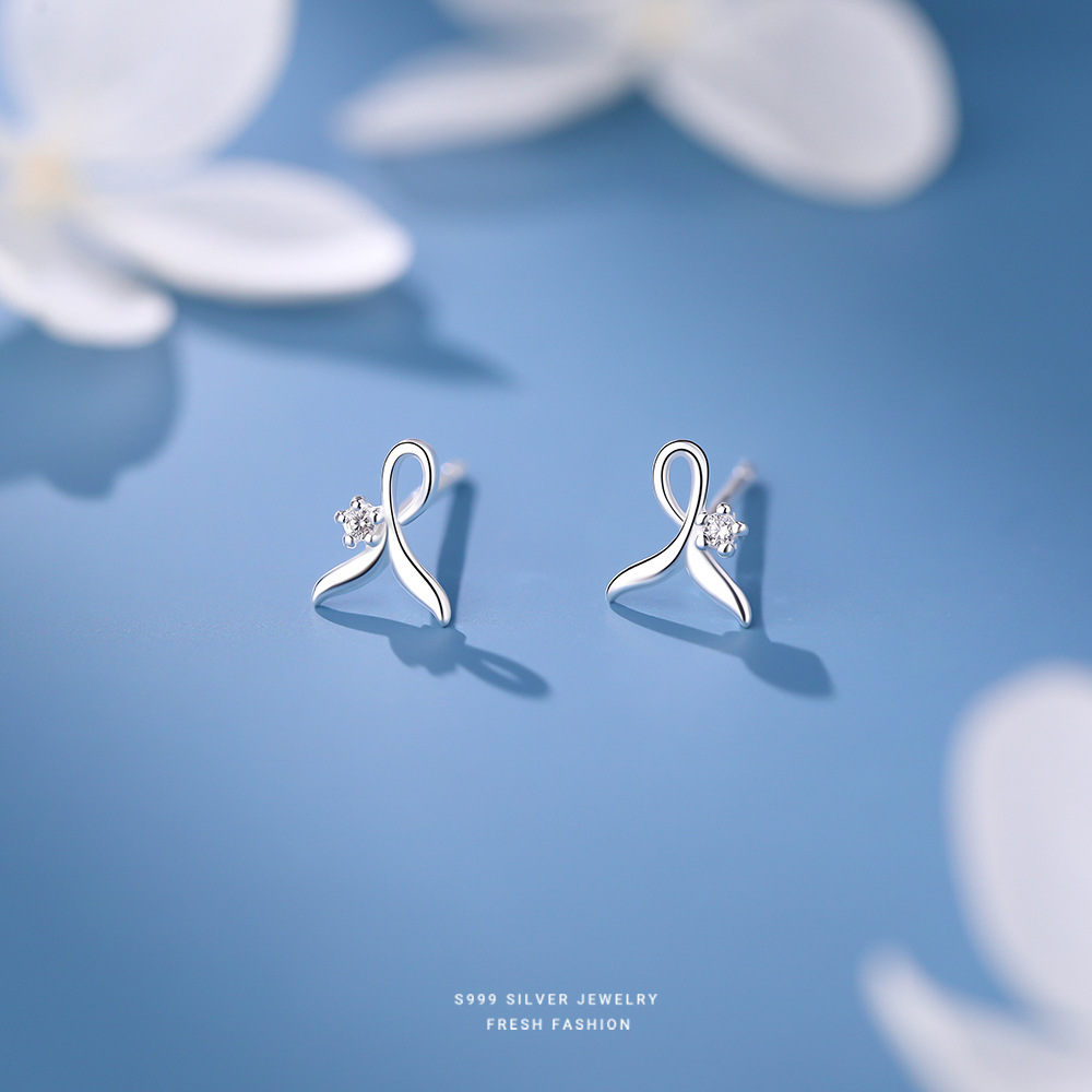 s999足银时尚精致鱼尾通体纯银