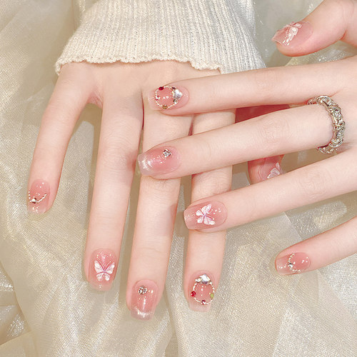 云皙纯手作猫眼闪钻蝴蝶美甲穿戴