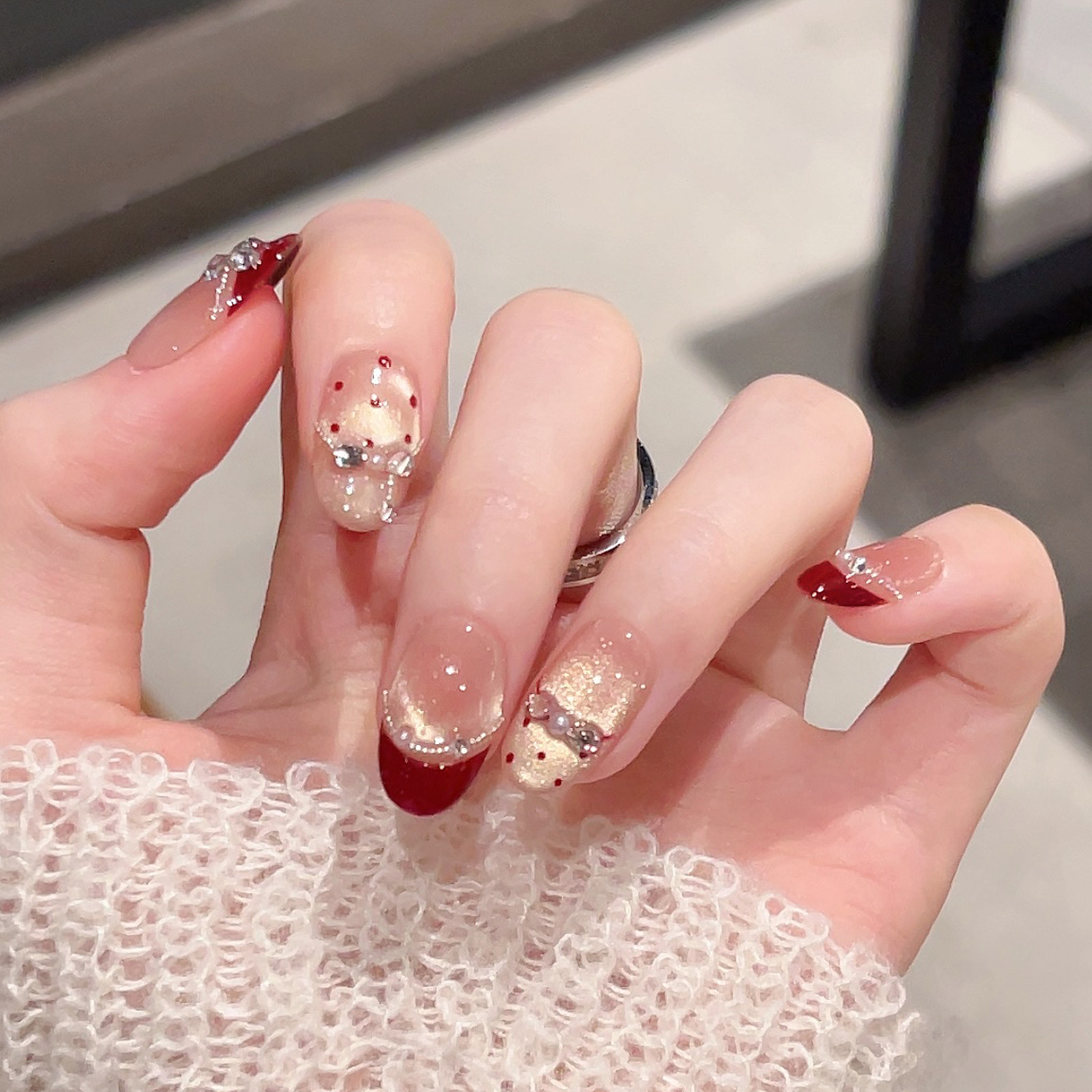 云皙纯手工穿戴甲2026新年红色显白法式美甲波点猫眼短款指甲贴片,彩妆/香水/美妆工具,穿戴甲/甲片,淘宝优惠券,粉丝福利购,淘宝优惠卷