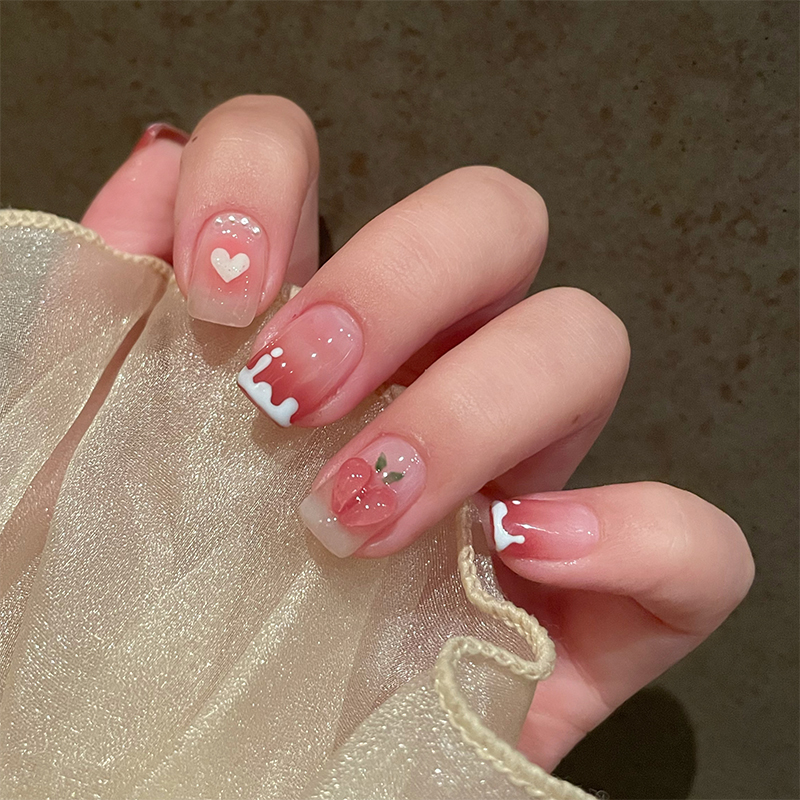 云晳小红书抖音爆款穿戴甲美甲贴片成品可爱水蜜桃晕染假指甲贴片