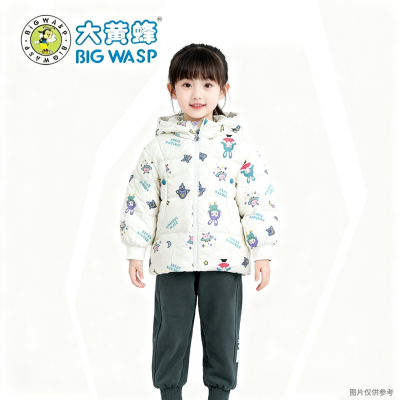 大黄蜂卡通印花短款连帽羽绒服