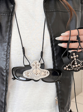 皮质土星星球便携式眼镜夹项链女气质挂脖斜跨手机背夹装扮配饰品