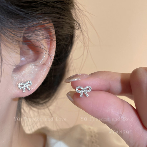 妥妥韩女！爆闪蝴蝶结钛合金医用钛钢耳钉女999纯银耳环高级耳饰