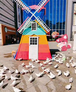 户外荷兰防腐木大风车广场和平鸽舍幼儿园景区观大型木质旋转定制