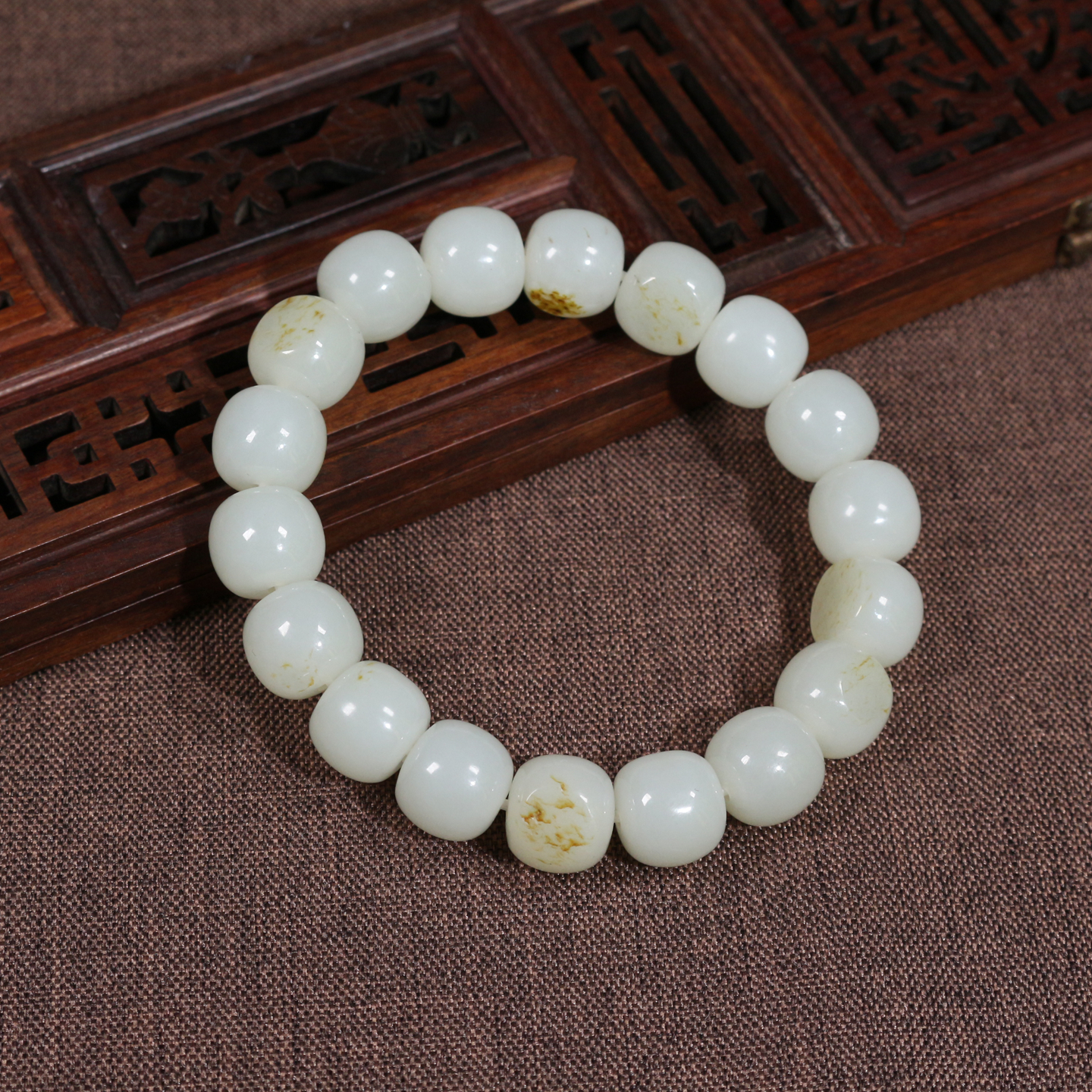 新疆和田玉籽料手串11*12洒金皮男女白色老型珠手链复古气质饰品