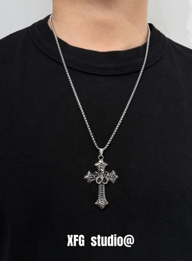 复古嘻哈眼镜蛇头十字架钛钢项链