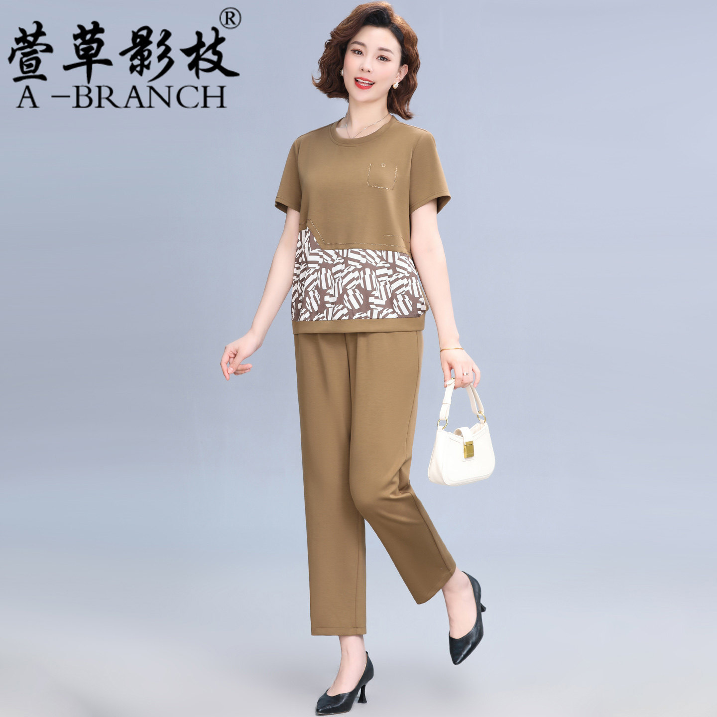 妈妈夏装运动服套装洋气短袖2025新款中老年妇女时尚休闲两件套裤