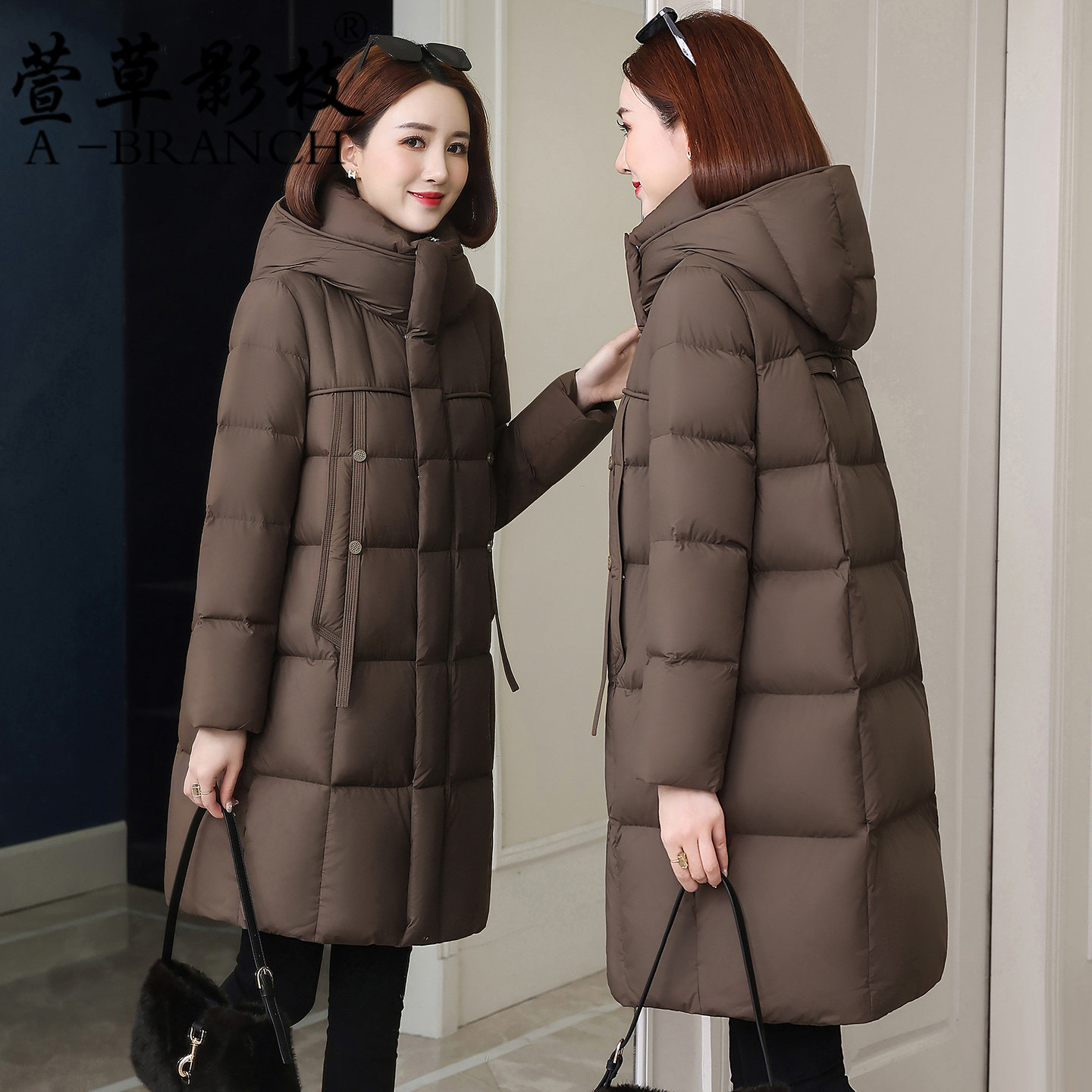 中年妈妈羽绒服冬装2025新款中老年女装时尚洋气50多岁保暖厚外