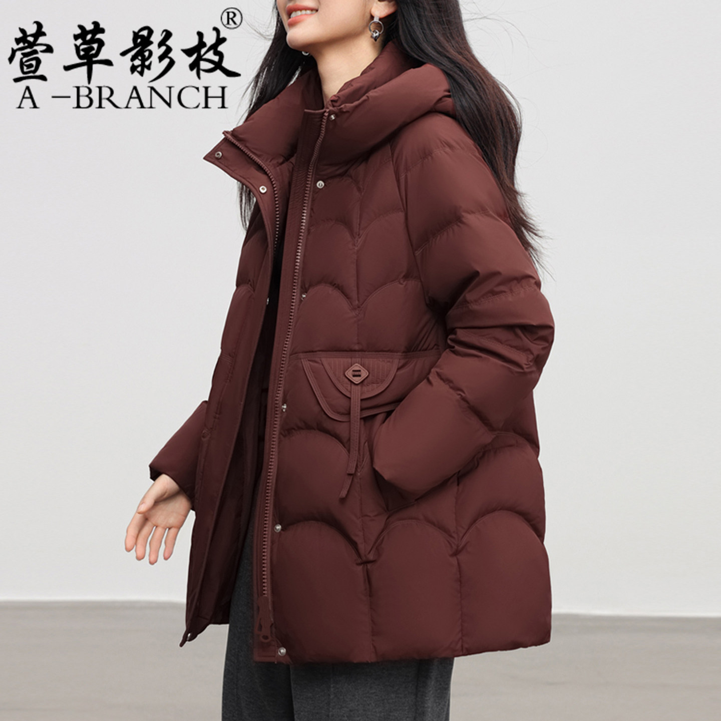 时尚妈妈保暖羽绒服女士休闲衣服