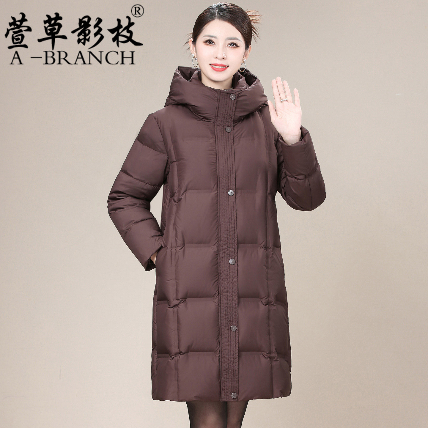 中年妈妈羽绒服阔太太冬装2025秋冬季新款中老年女加厚白鸭绒外套