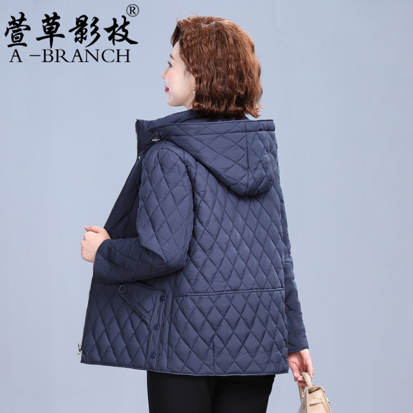 小个子妈妈春装夹棉外套女2026新款中老年人秋冬棉衣大码时尚棉服