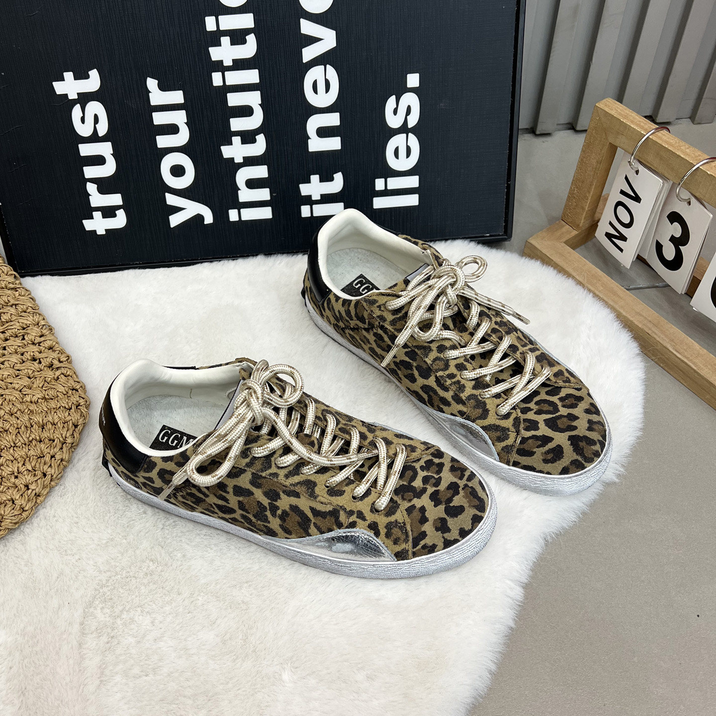 真皮豹纹德训鞋女2026新款时尚百搭平底星星拼色系带休闲鞋运动鞋,女鞋,德训鞋,淘宝优惠券,粉丝福利购,淘宝优惠卷