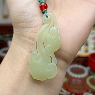 原299 0319天然和田玉新疆若羌黄玉如意灵芝吊坠 亏本出