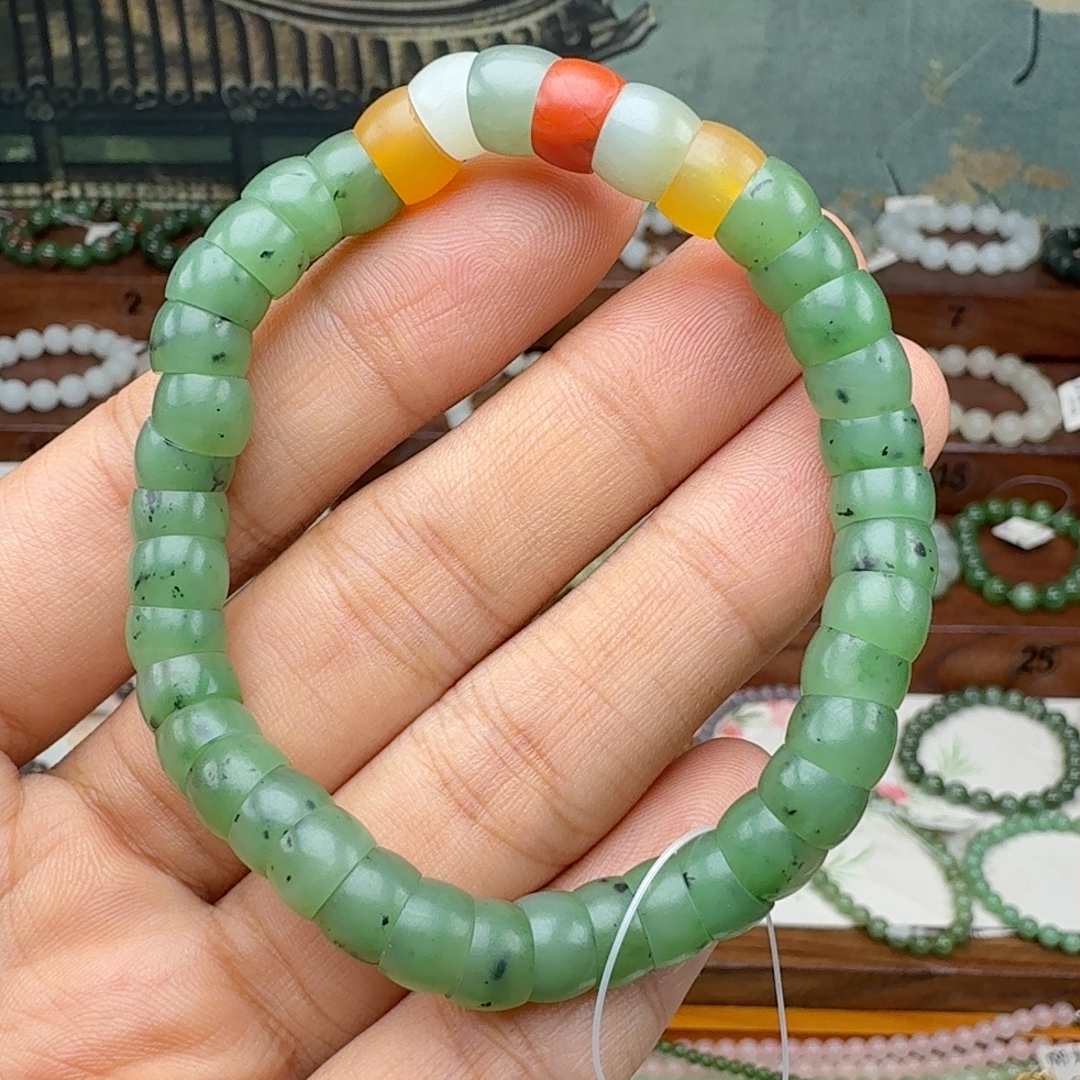 0154 乌兰海碧玉苹果绿大肠文玩手串