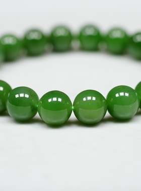 采桑子。天然老坑俄碧玉9.5毫米阳绿圆珠手链 微黑点