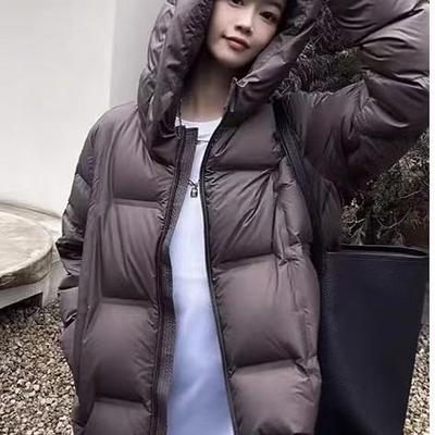 2025新款连帽中长款轻薄羽绒服