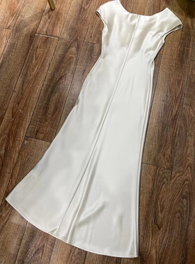 新款连衣裙醋酸面料丝滑光泽度很好高级收腰U型领长裙高腰拉链美