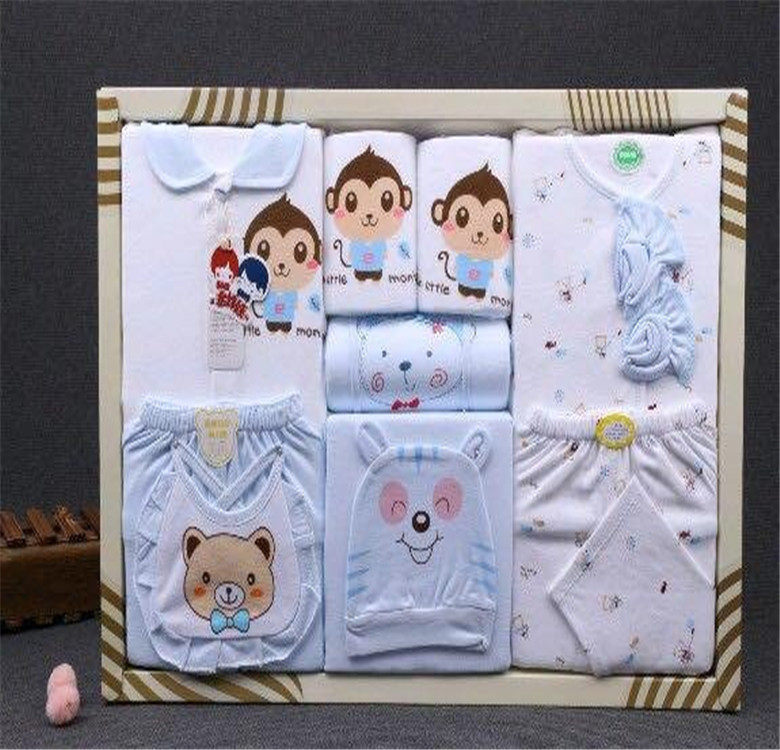 Coffret cadeau pour nouveau-né - Vêtements + Fournitures - Ref 1955569 Image 1