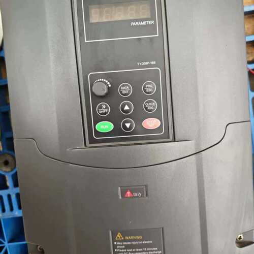 议价台亿变频器 F100A-015G/018P-4
