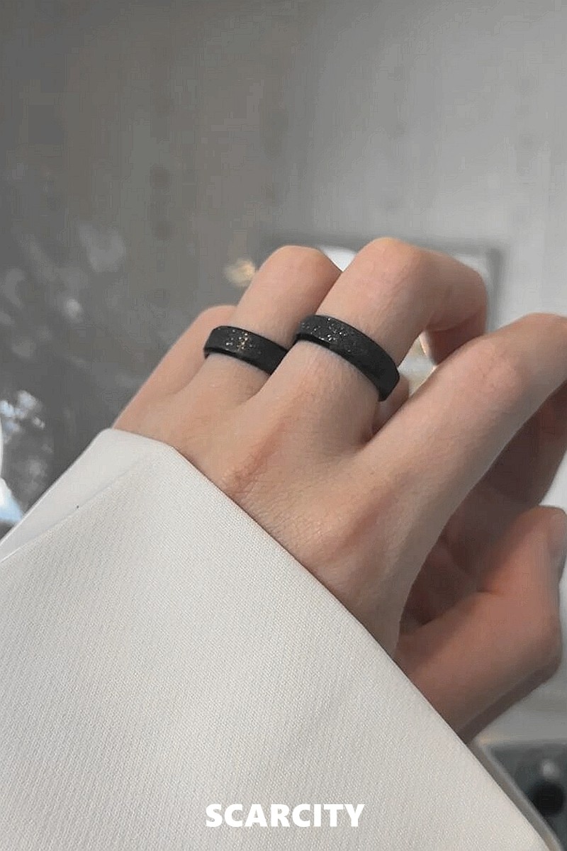 磨砂素圈黑色男士钛钢戒指男生高级感男潮牌不掉色男款潮男个性女