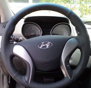 现代朗动悦动名图瑞纳ix25ix35领动专用真皮手缝方向盘套把套改装