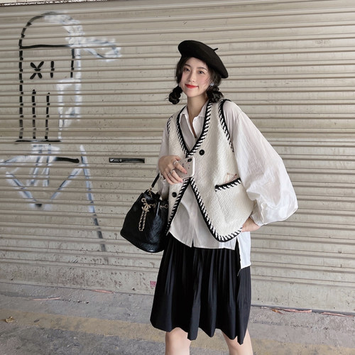 小香风店主自留黑白镶边针织马甲