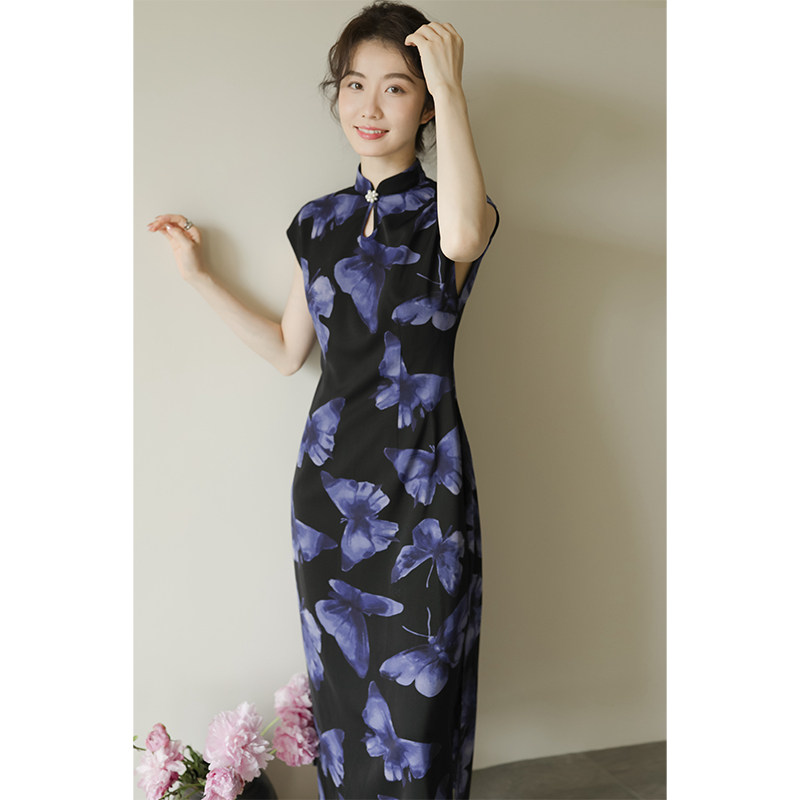 新中式少女诗集梦蝶旗袍图片