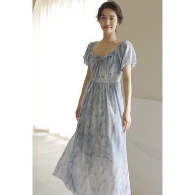 青梅碧波少女诗集蓝色连衣长裙