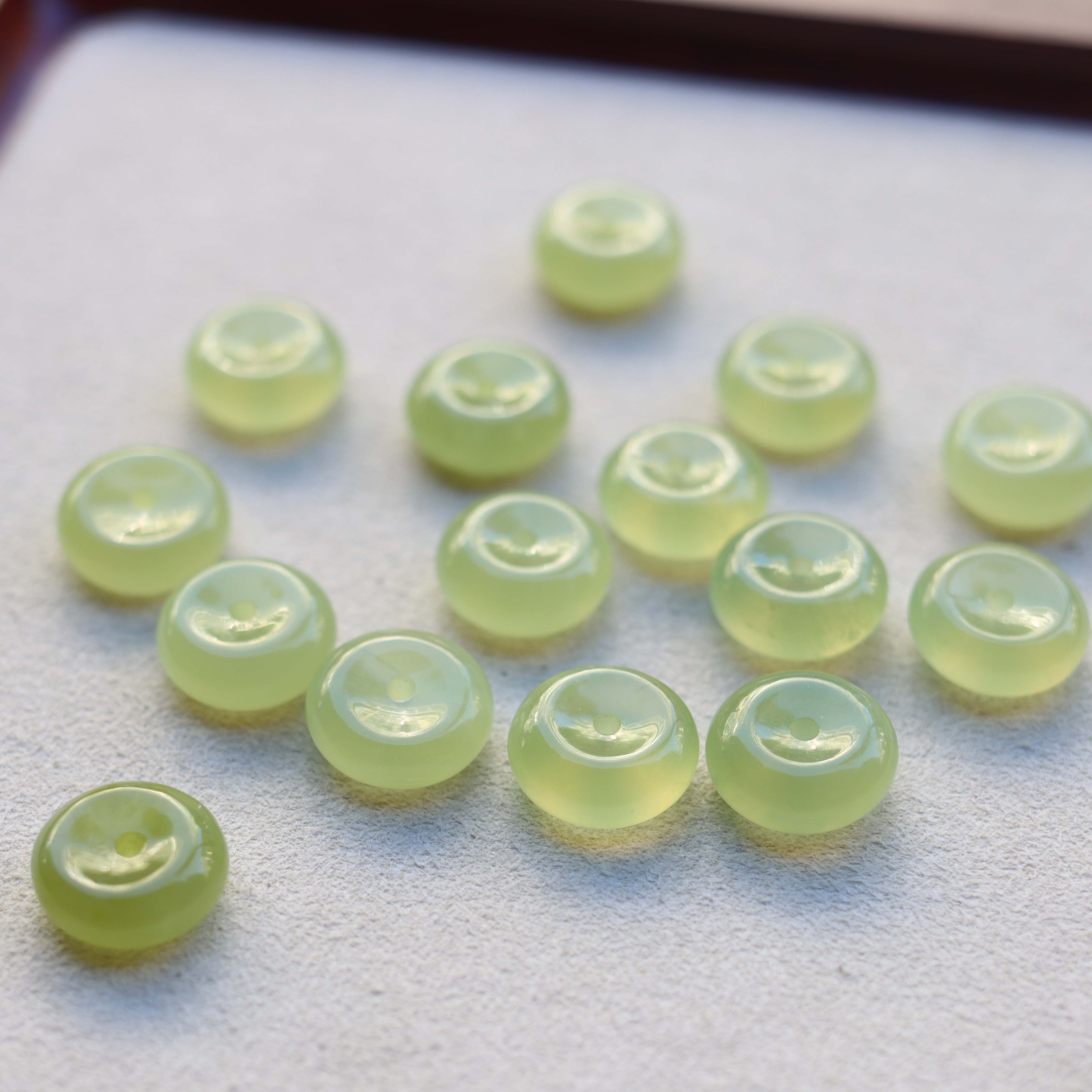 15mm天然岫玉青提绿葡萄面包圈