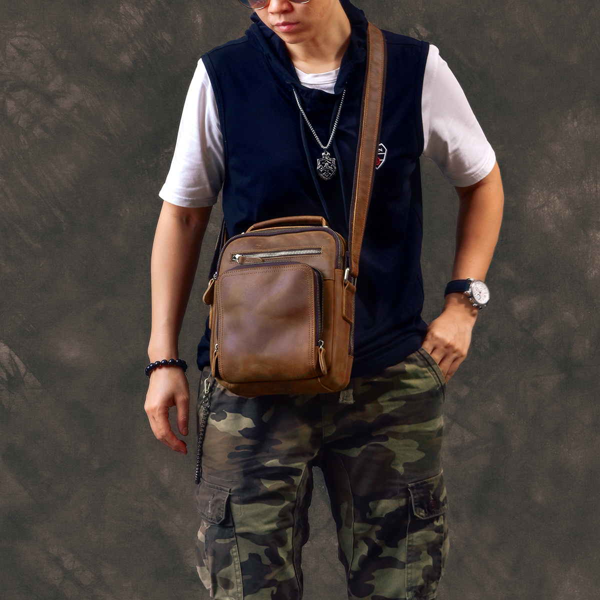 小挎包复古风休闲厚牛皮