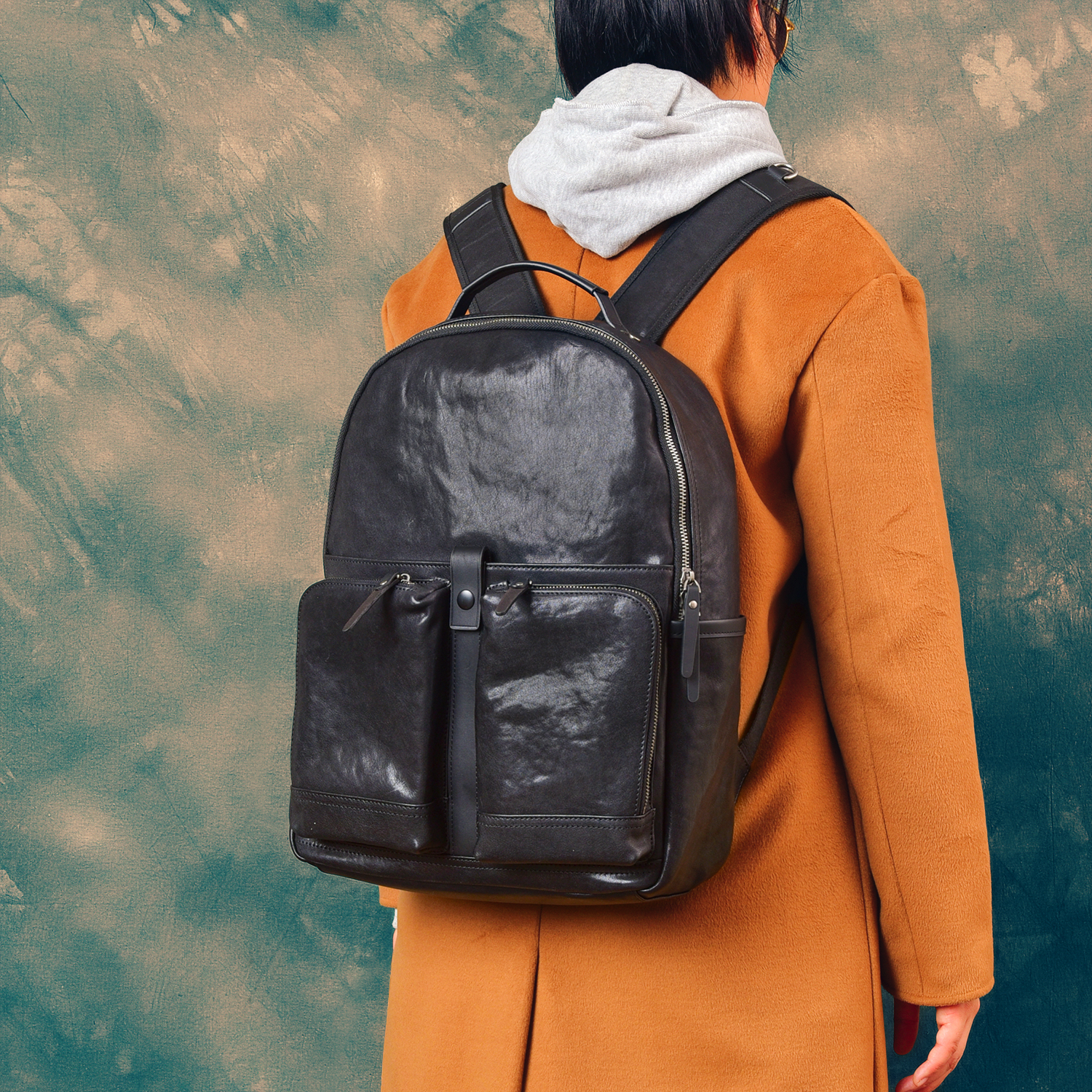 二十四街大容量植鞣牛皮双肩包