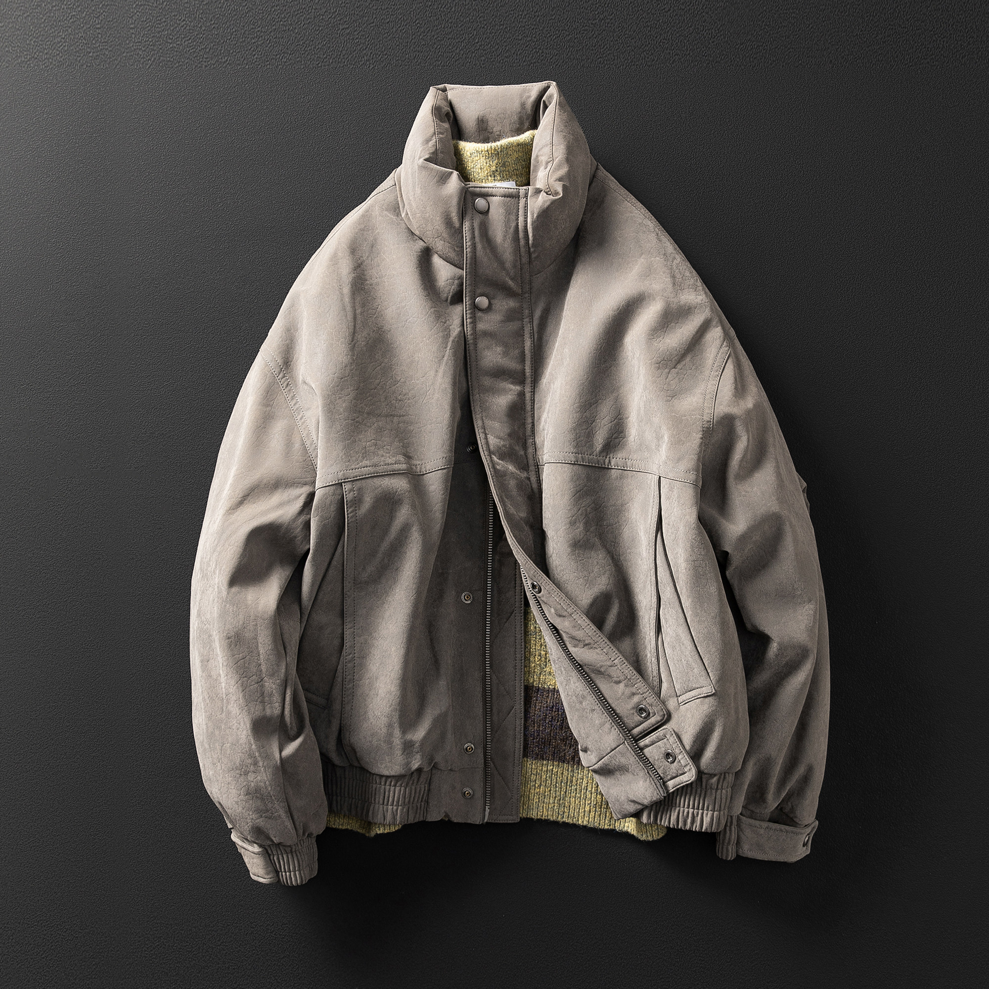 ARCHIVE肌理感磨砂皮PU皮羽绒服