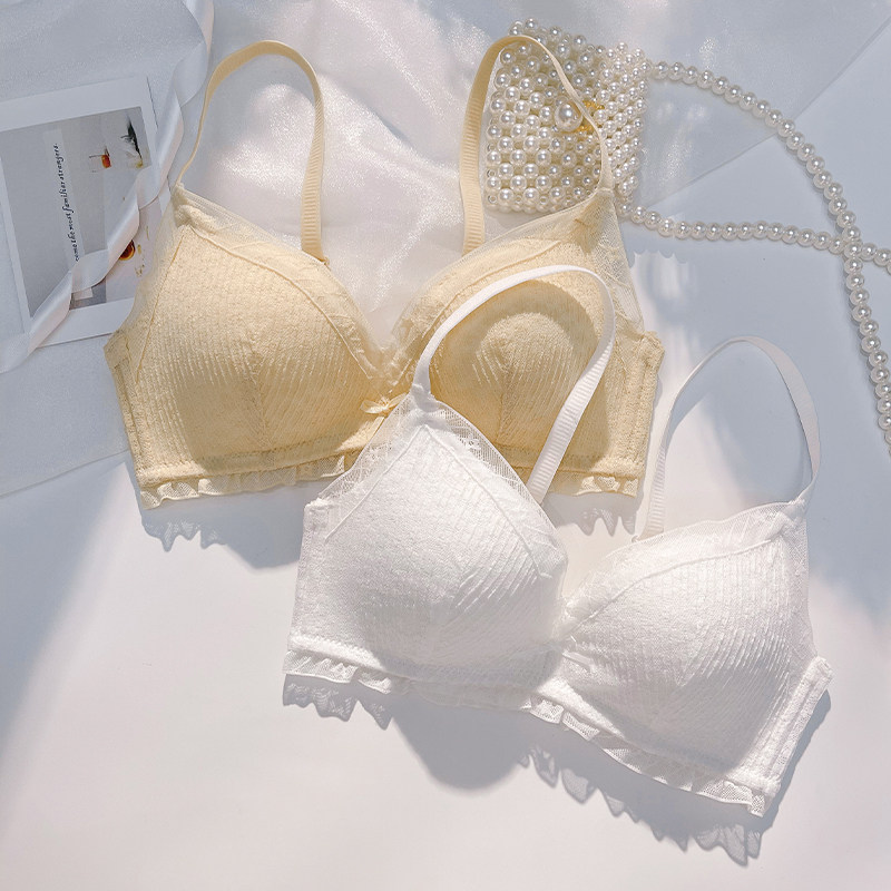 白色内衣女小胸聚拢显大薄款夏季无钢圈收副乳少女蕾丝三角杯文胸