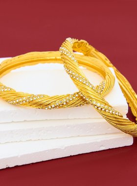 2025黄金色沙金超闪点钻满天星麻花手镯女士时尚精致卡扣开口手环