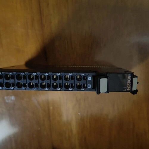 欧姆龙plc模拟量模块NX-AD4204，数量1 ~议价