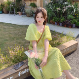 泡泡袖连衣裙收腰小清新显瘦吊带现货P110K168，女装连衣裙，铱本正襟