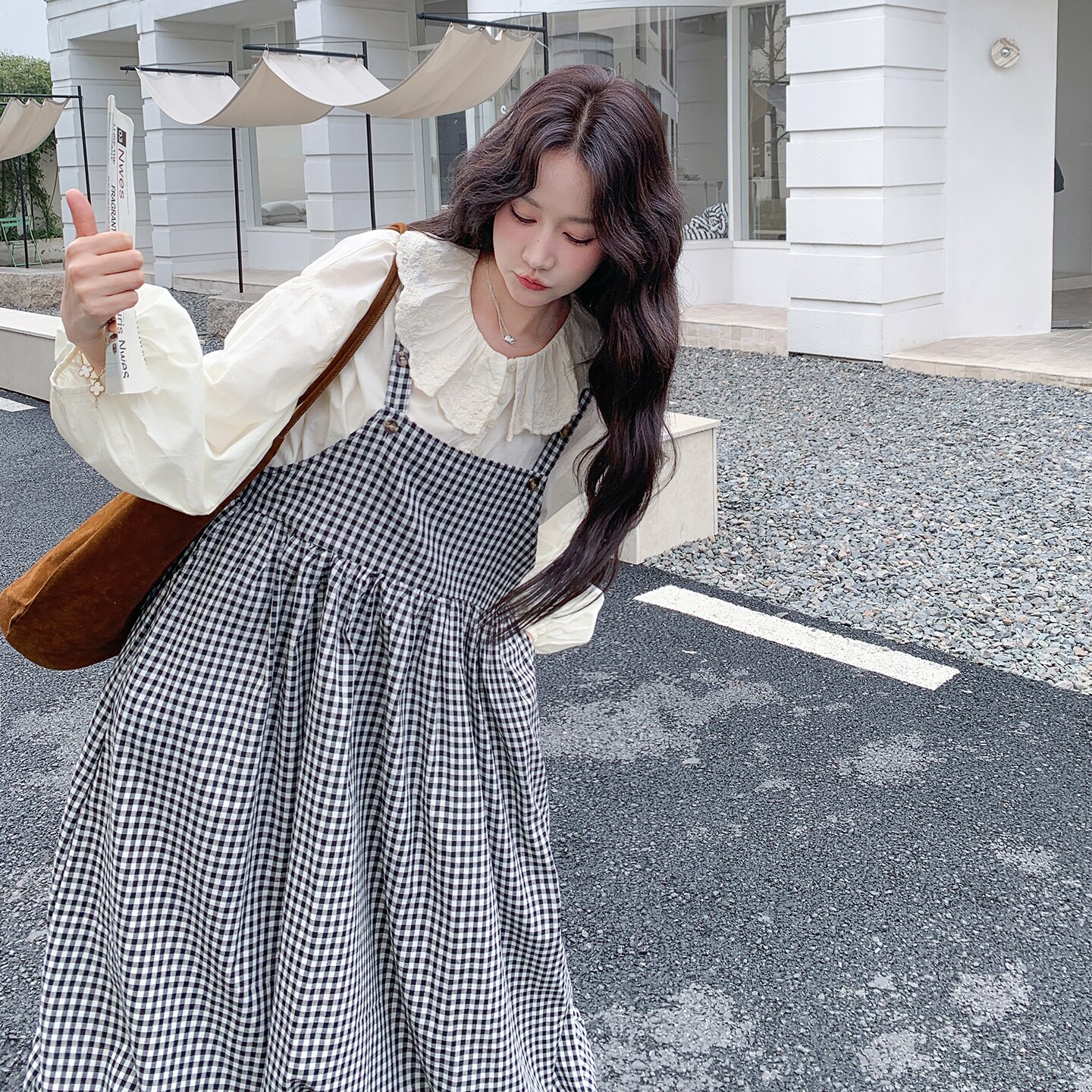 白色荷叶边衬衫格子背带花苞裙两件套日系森女氛围秋女