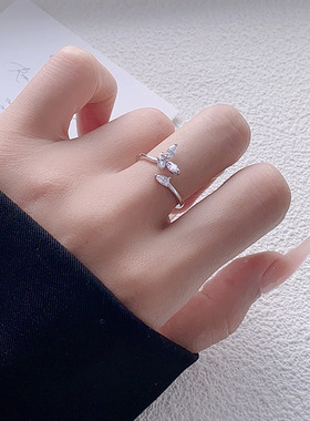 简约轻奢蝴蝶锆石开口可调戒指