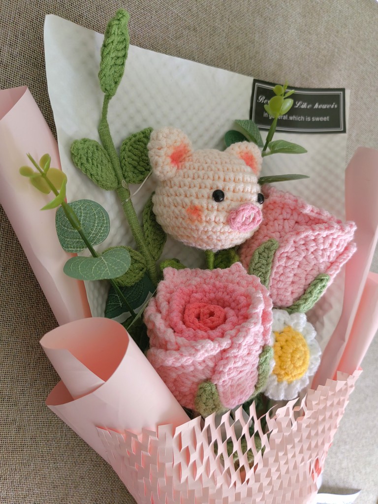 玫瑰洛神玫瑰手工编织毛线洛神玫瑰成品花束送女友闺蜜节日礼物