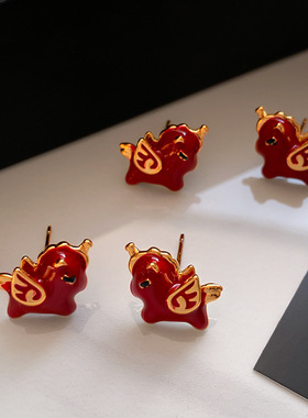 杨紫同款红色小马耳钉女2026年新款爆款高级感耳饰马年耳环本命年
