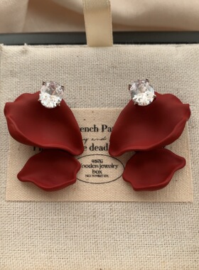 经典红色玫瑰花瓣耳钉耳环小众设计高级时尚浪漫约会轻奢秋冬耳环