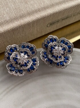 法式优雅纯蓝色花朵耳钉复古花朵耳饰小众设计山茶花重工耳环