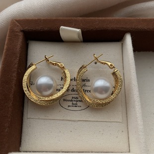 双层金色环形包裹珍珠耳环耳扣复古轻奢时尚小众高级日常百搭耳饰