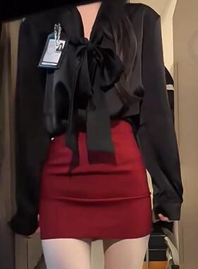 早春穿搭一整套女装衬衫套装裙子小香风韩系气质两件套盐系轻熟