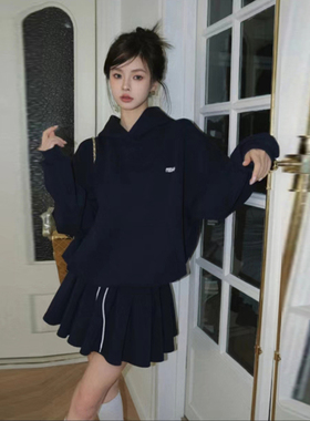 连帽卫衣搭配半身裙初冬装一整套装学院风减龄小个子穿搭韩系入秋