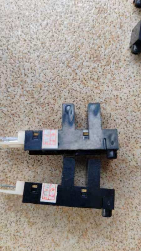 三菱电机空调感应器 三菱重工柜机光电开关 升降门限位开关图片