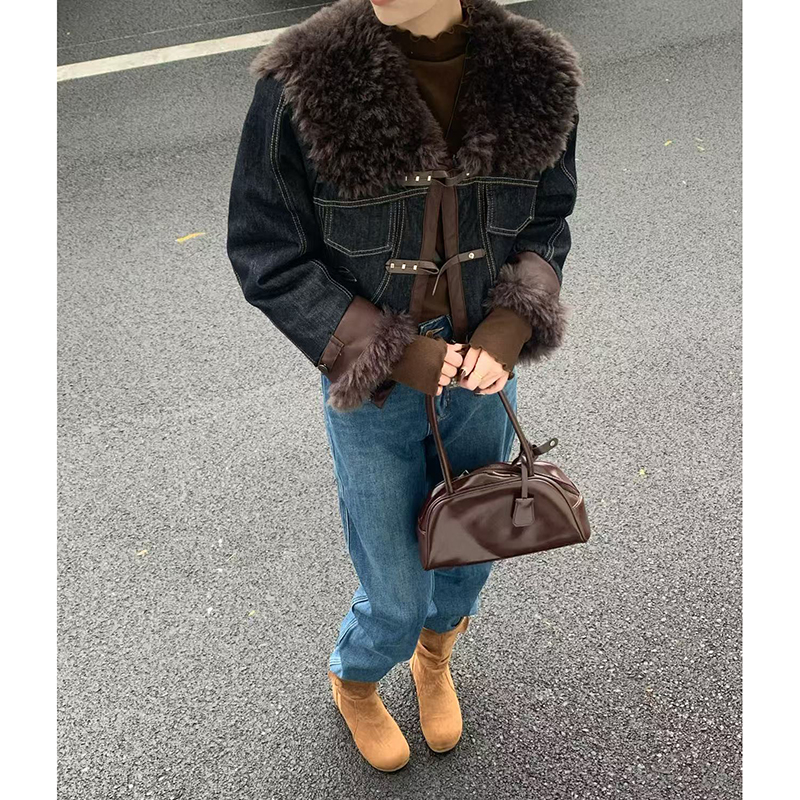 CoMo 复古大毛领牛仔加绒外套冬季新款加厚保暖短款显瘦棉服0177