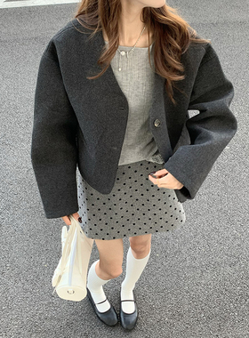 CoMo 气质短款毛呢外套女2025冬季新款高级感加厚大衣302099